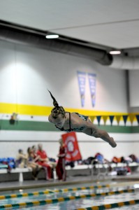 Jocelyn Nelson in midair of her dive.