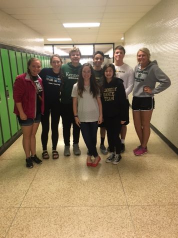 Dana Melone (middle front), with her AP Psychology students.