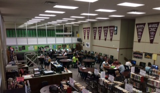 Library area is busy during SMART Lunch. 