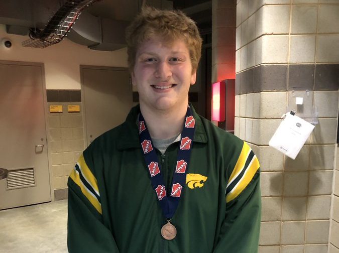 Cael+Knox%2C+sr.%2C+with+7th+place+medal+from+2021+wrestling+state+competition.