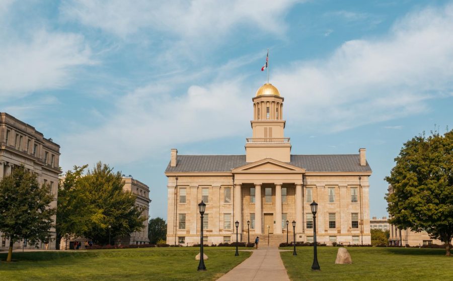 The University of Iowa is included in Iowa Citys mask mandate.
