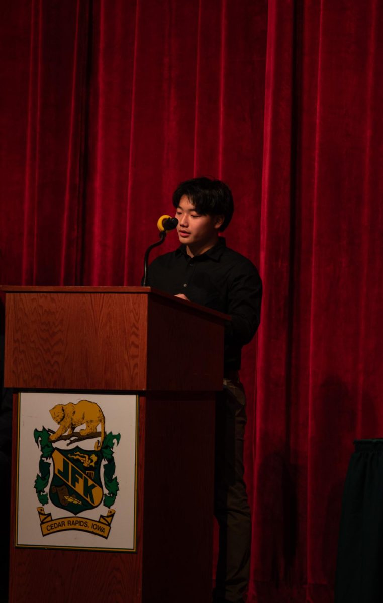 Student speaker and newly elected 2025 Class Officer Brian Li participates in the introductory speech.