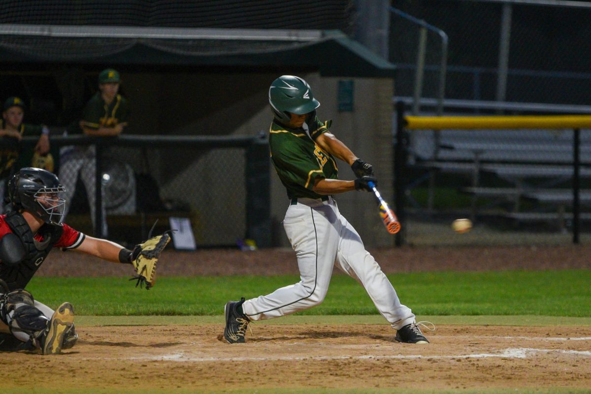 Hits the ball mid air, Evan Goedeken